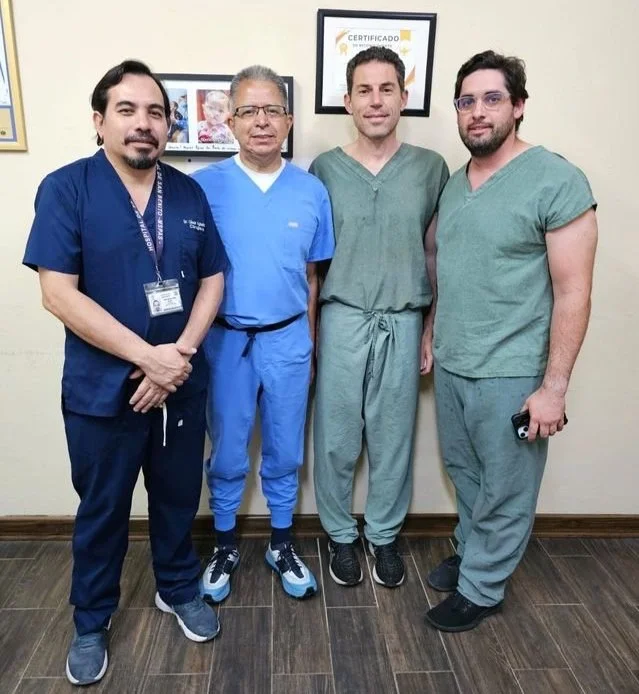 Aid Via Action volunteers and Guatemalan clinicians at work